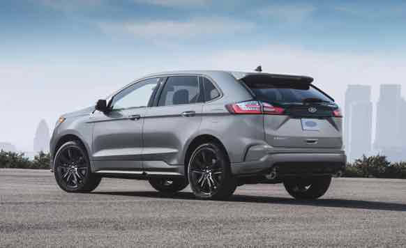 2023 Ford Edge ST look identical from the outside