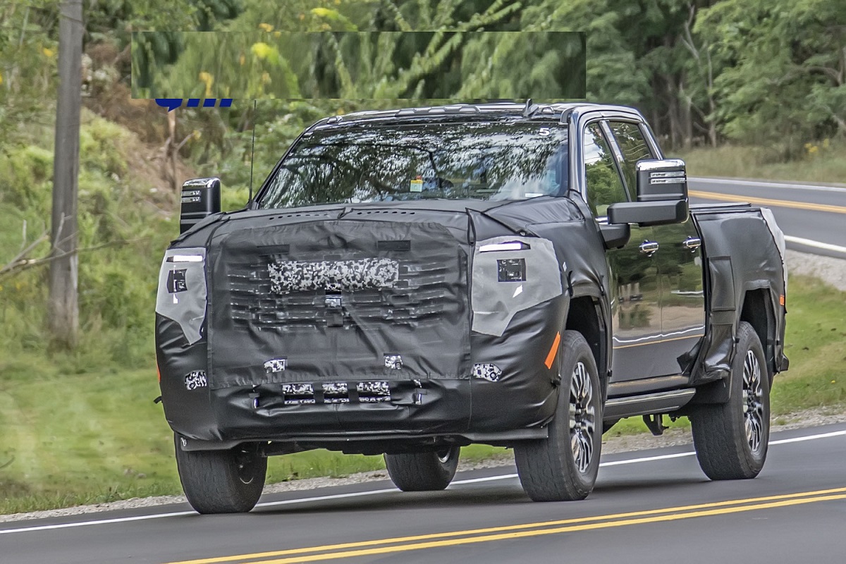 2023 GMC Sierra HD Spied Testing With New Headlights