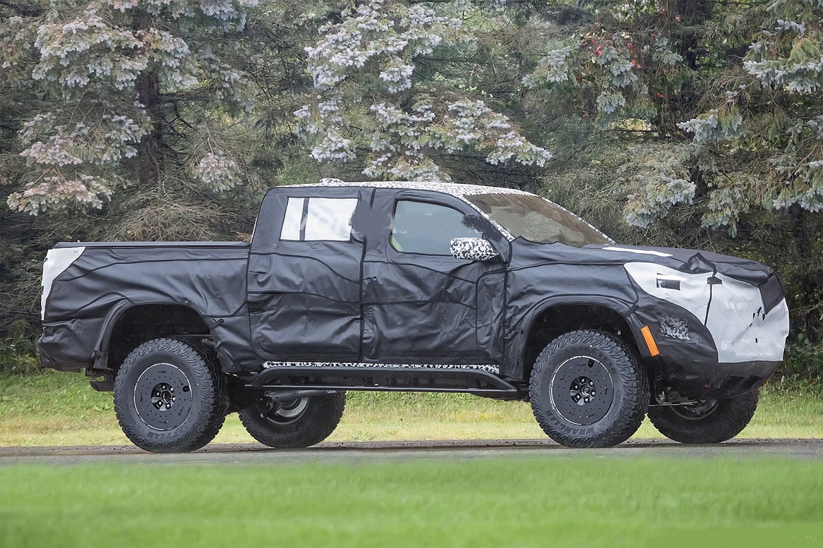 2023 Chevy Colorado ZR2 Prototype Spied Testing