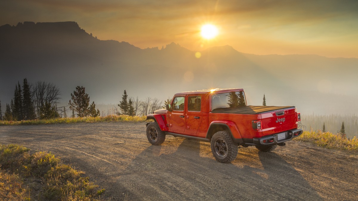 2021 Jeep Gladiator Convertible Pickup Truck Specs and Prices