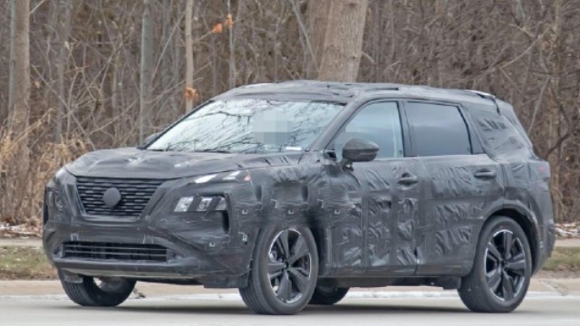 Third-Gen 2021 Nissan Rogue Spotted With a Redesign New