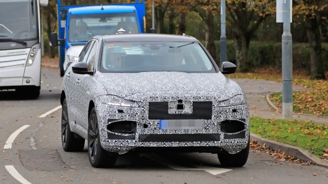 Spied 2021 Jaguar F-Pace Will Introduce a Facelift and new Hybrid Version New