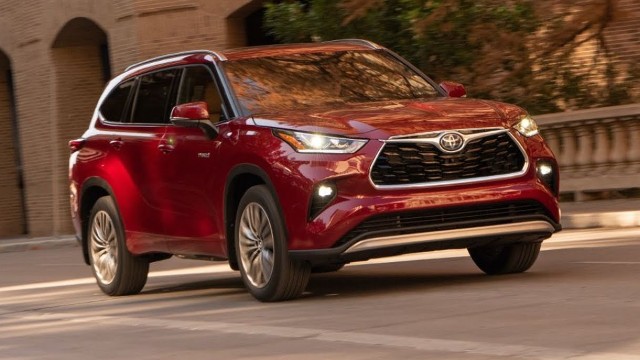 2022 Toyota Highlander Set for Another Mid-Cycle Facelift New