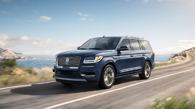 2022 Lincoln Navigator Spied With Cosmetic Upgrades New