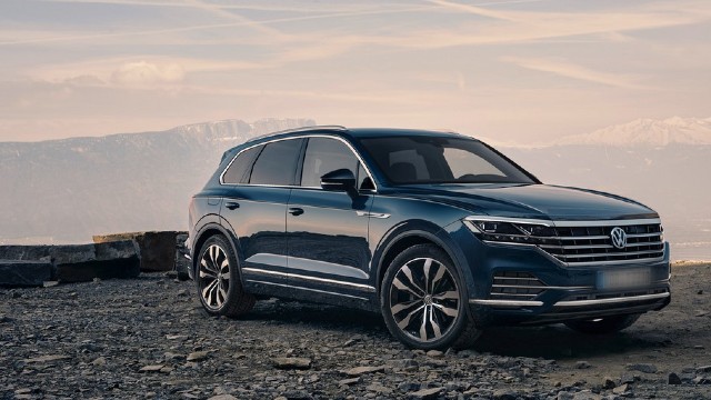 2022 Volkswagen Touareg: Hybrid, Touareg R New