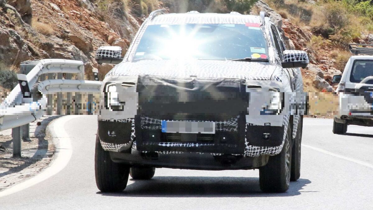 2023 Ford Ranger PHEV Testing Mule Spied For the First Time