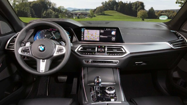 2023 BMW X5 xDrive45e interior