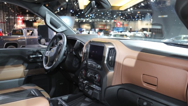 2023 Chevrolet Silverado HD interior