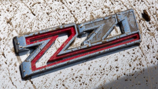 2023 Chevy Suburban Z71 emblem