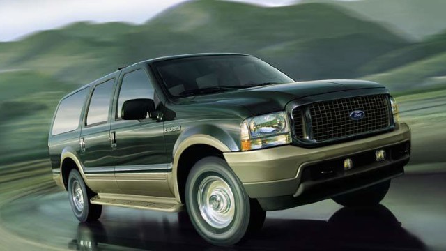2024 Ford Excursion towing