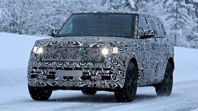 2023 Land Rover Range Rover spy shots