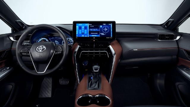 2023 Toyota Venza interior