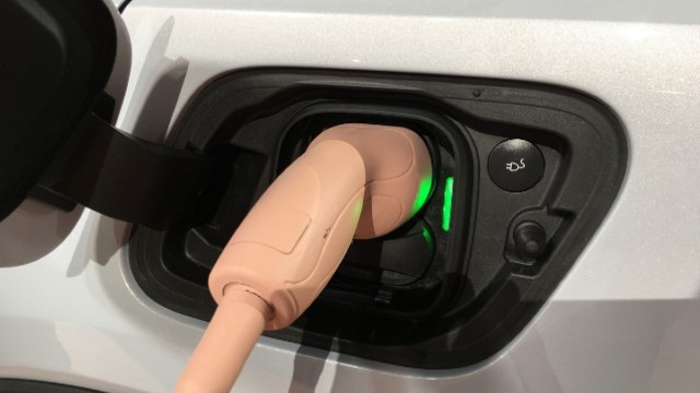 2023 Volvo XC40 Recharge charging