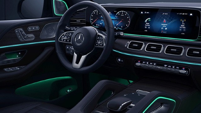 2023 Mercedes-Benz GLE interior